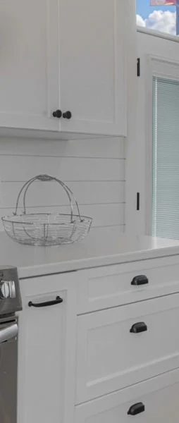 white custom kitch cabinetry